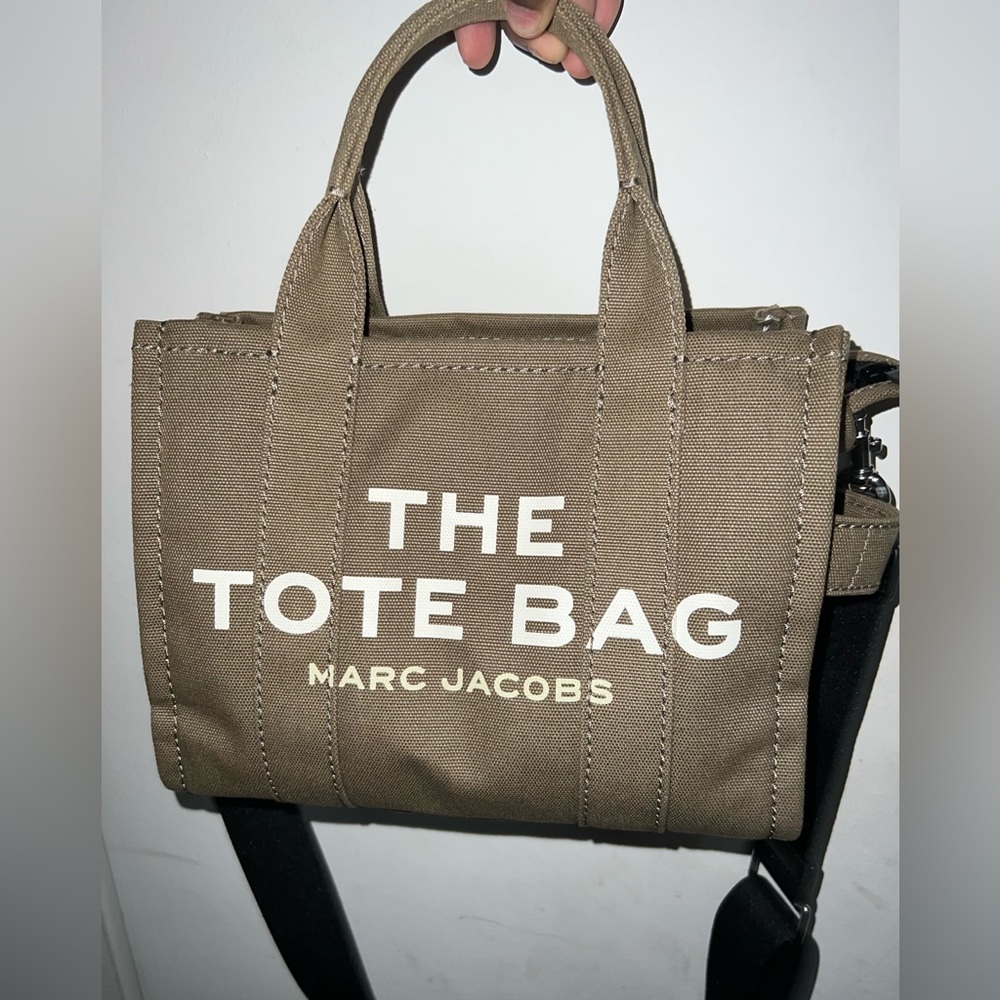 Marc jacobs bag with tags